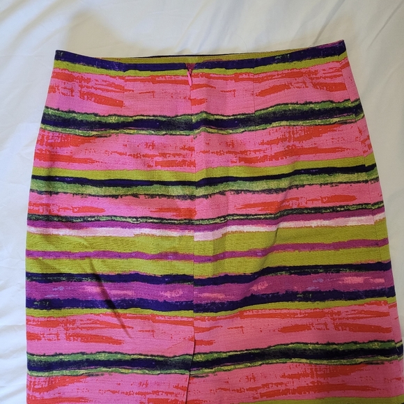 Ann Taylor striped skirt - Picture 2 of 3